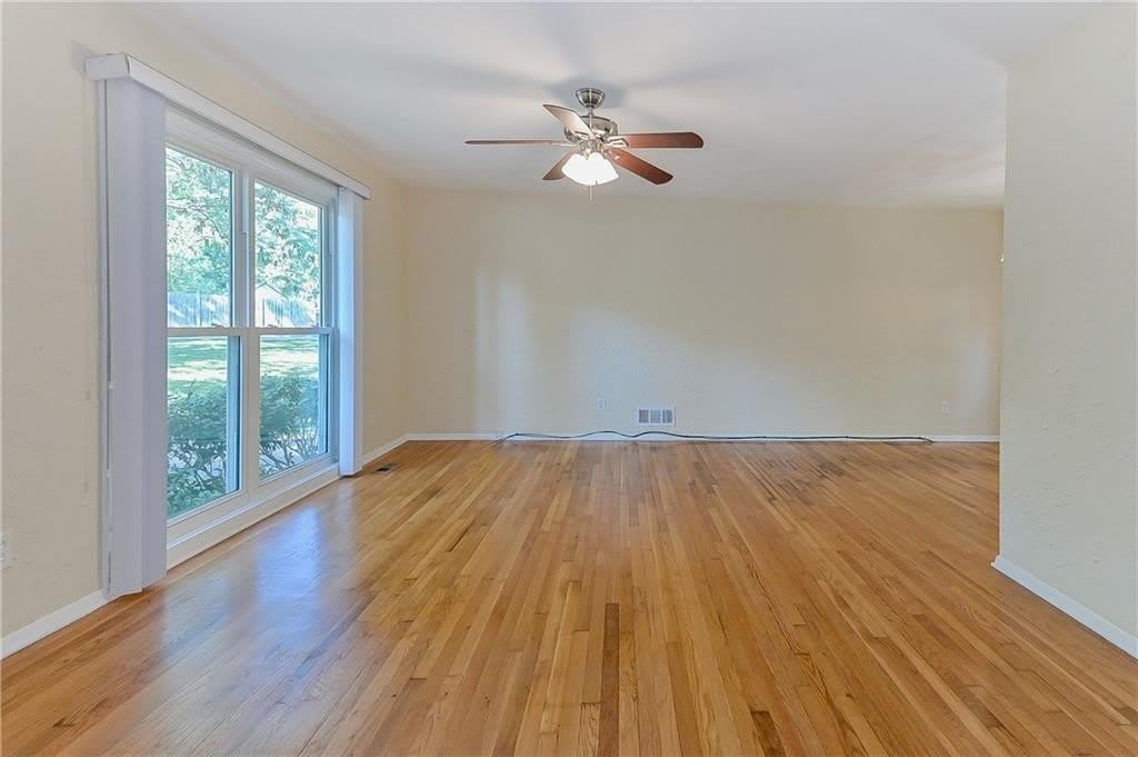 1935 Inverness Road Se – photo 3