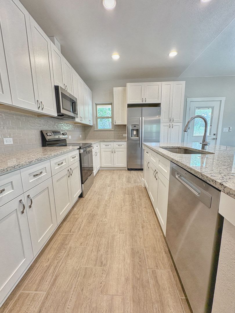 Charming Brand-New 3 Bedroom, 2 Bath Home in a Peaceful Community – photo 3