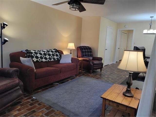 839 E BOYD Drive – photo 5