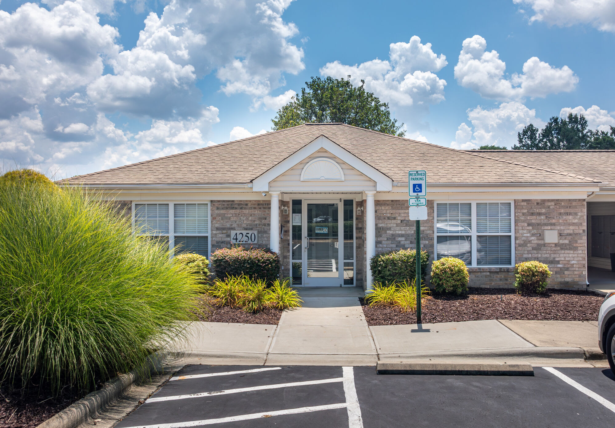 The Landings at Steele Creek Apartments – photo 5