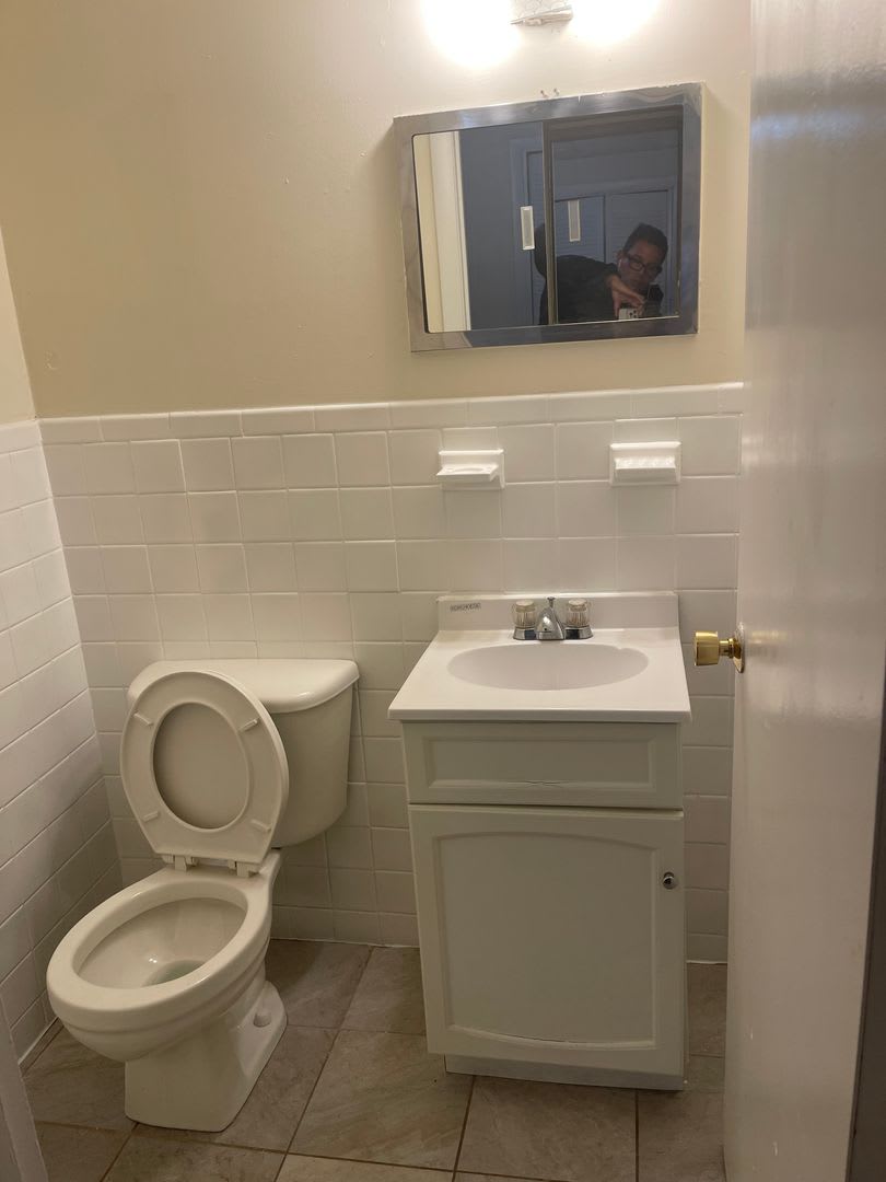 NO FEE N FREE MONTHPackards Corner open Payout, Equal size rooms EASY CHOICE Students ok – photo 4