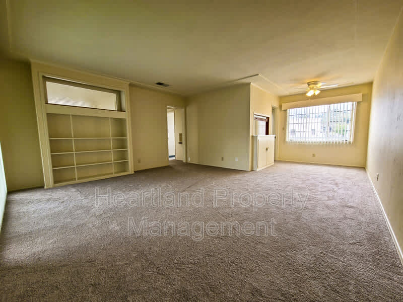 5123 Wilson St. – photo 3