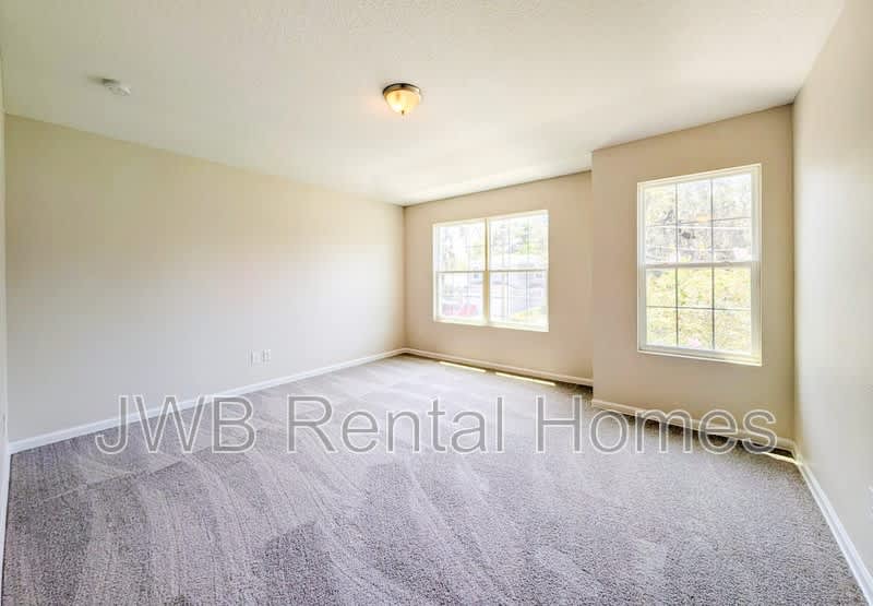 8813 Cocoa Ave – photo 5