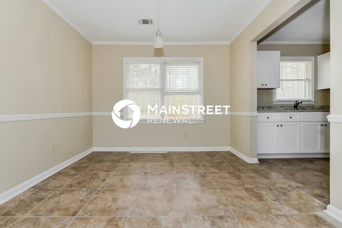 355 Victoria Drive – photo 5