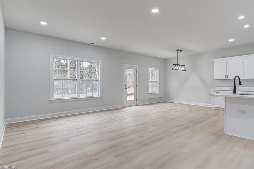 4721 Ridgefall Road – photo 2