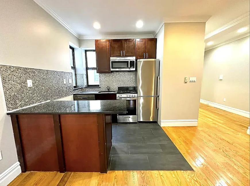 329 Lincoln Place – photo 4