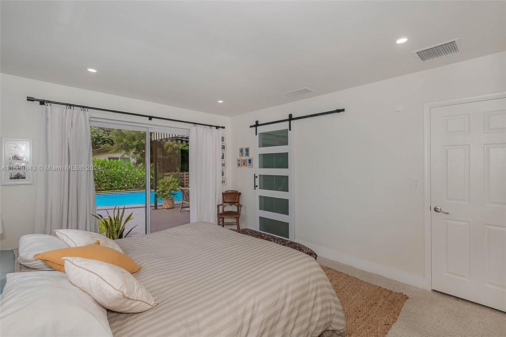 224 S 57th Ave – photo 3