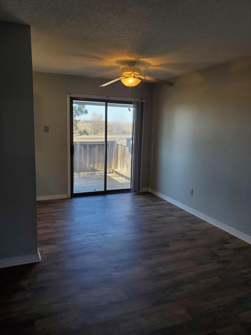 1449 N. Smith Ct #2 – photo 4