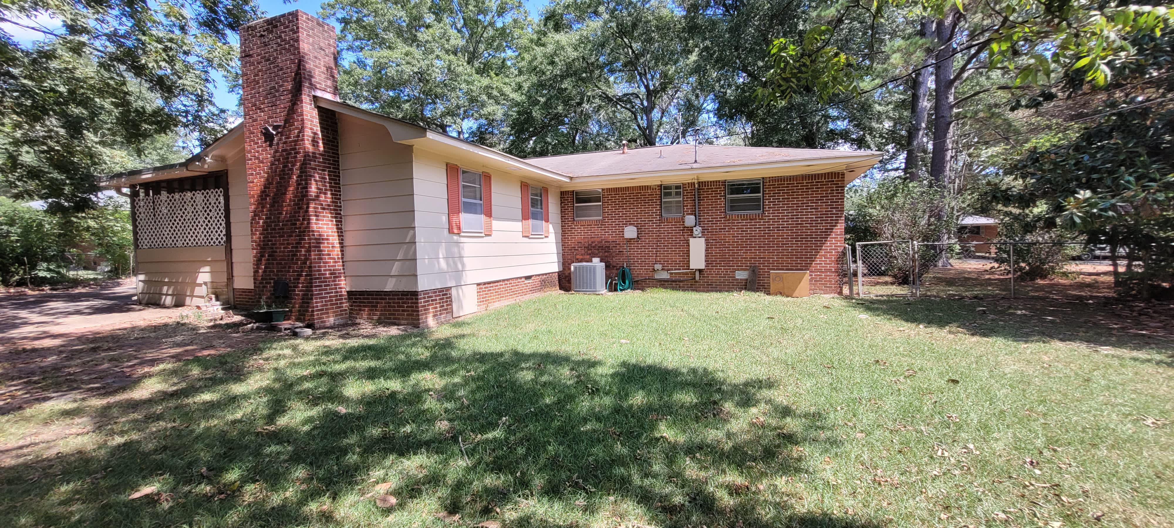 205 Government St – photo 3