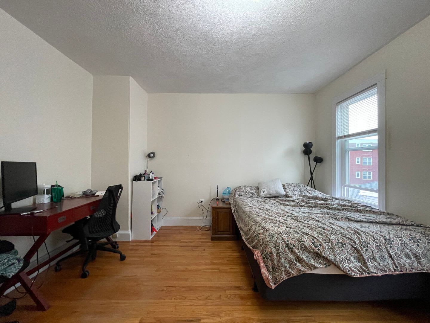 Amazing 4 Bed And 2 Bath In Brighton – photo 4
