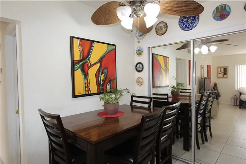 2230 Northeast 56th Place – photo 3