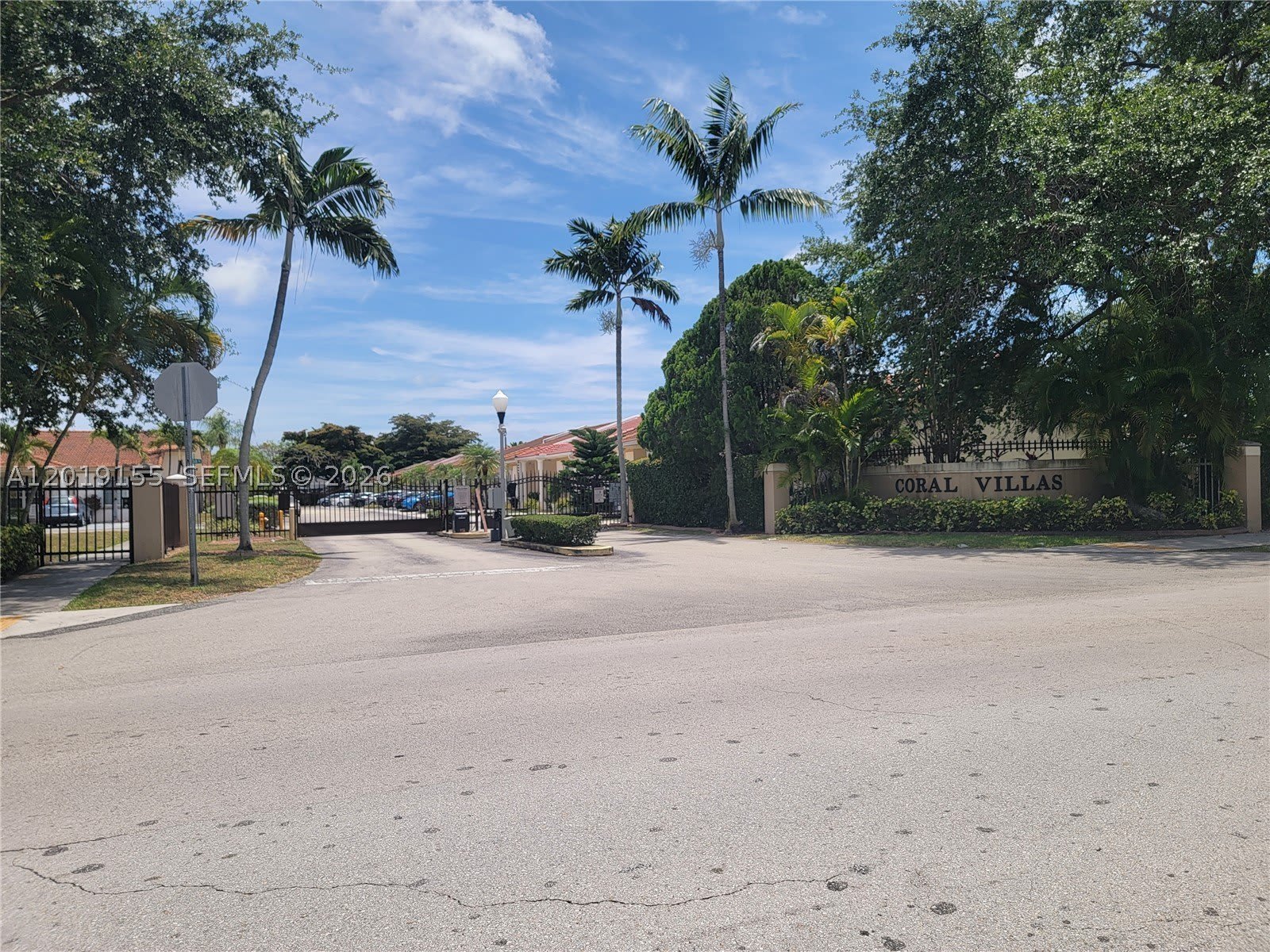 15257 SW 138th Ct – photo 2
