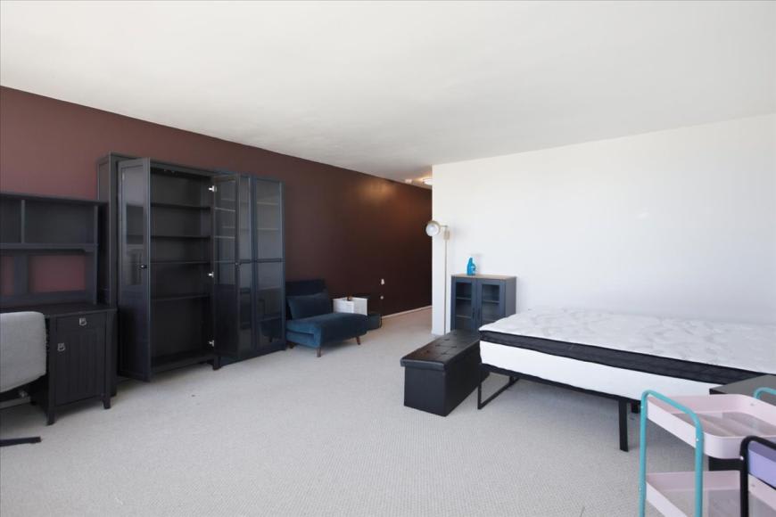 1700 E 56Th St – photo 5