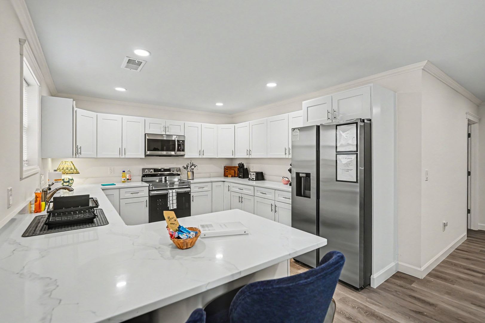 New 4BR Home – photo 3