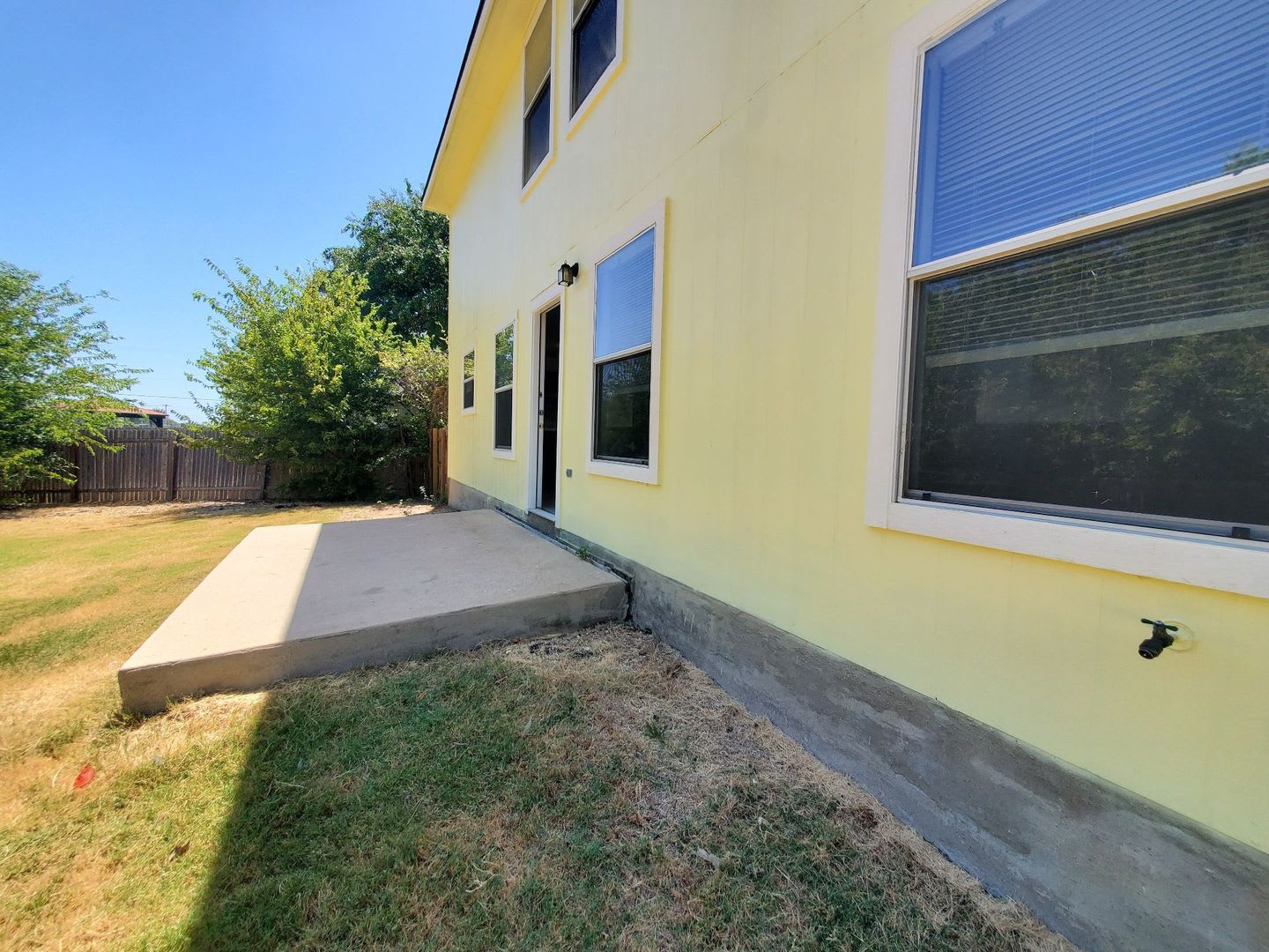 Wonderful 3 Bed 3 Bath Home – photo 3
