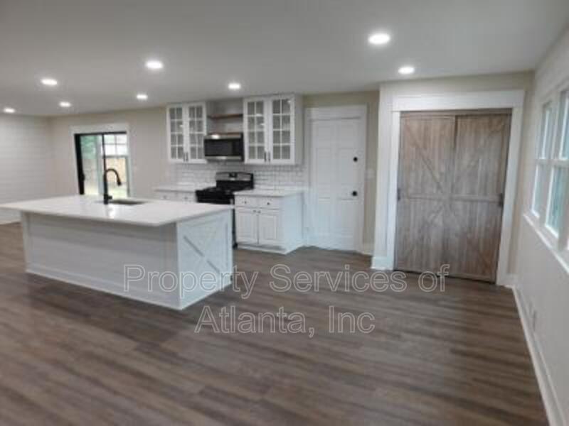 2980 Prince Howard Dr – photo 5