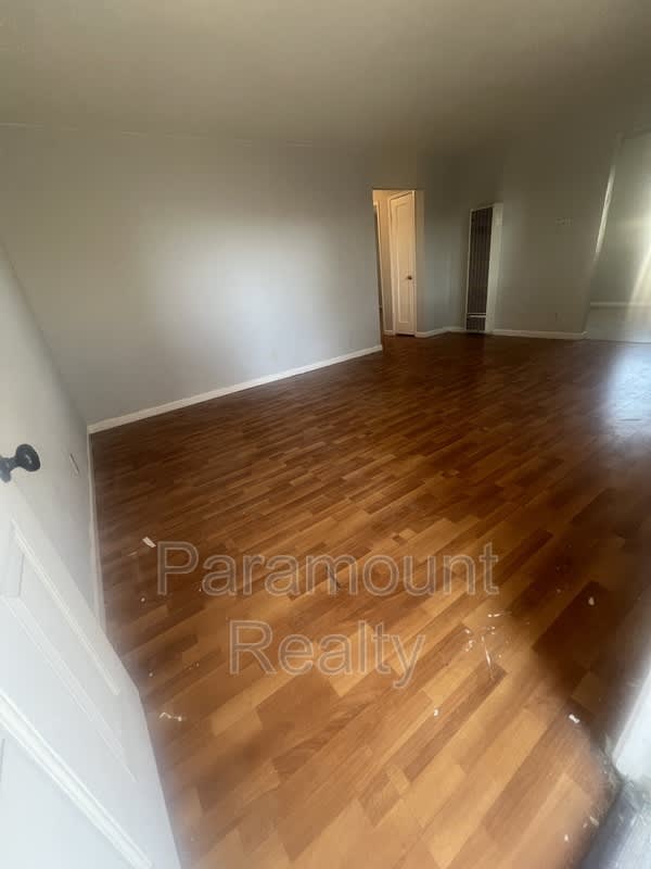 1321 Filmore St – photo 2