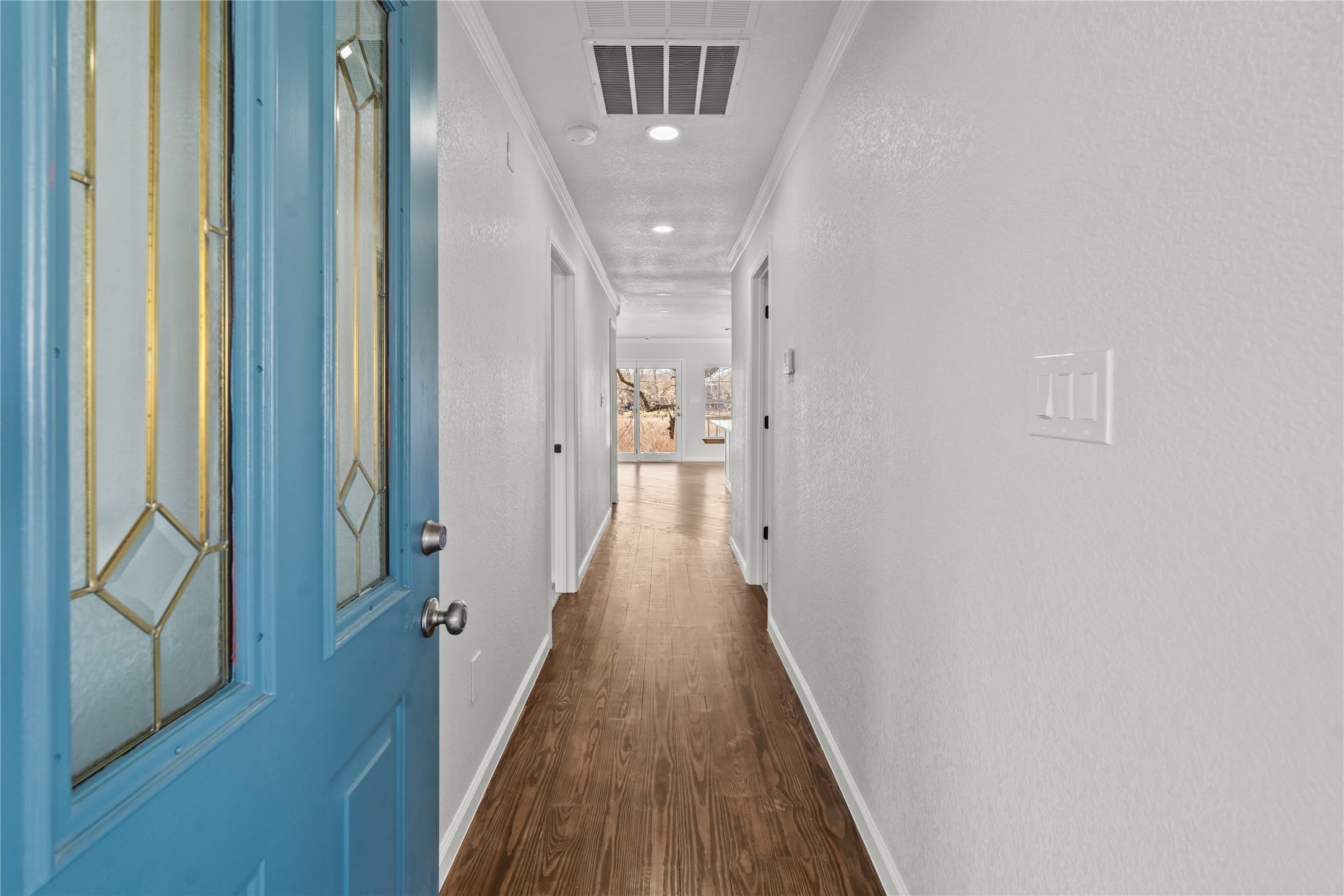 1701 E Lake Drive – photo 4