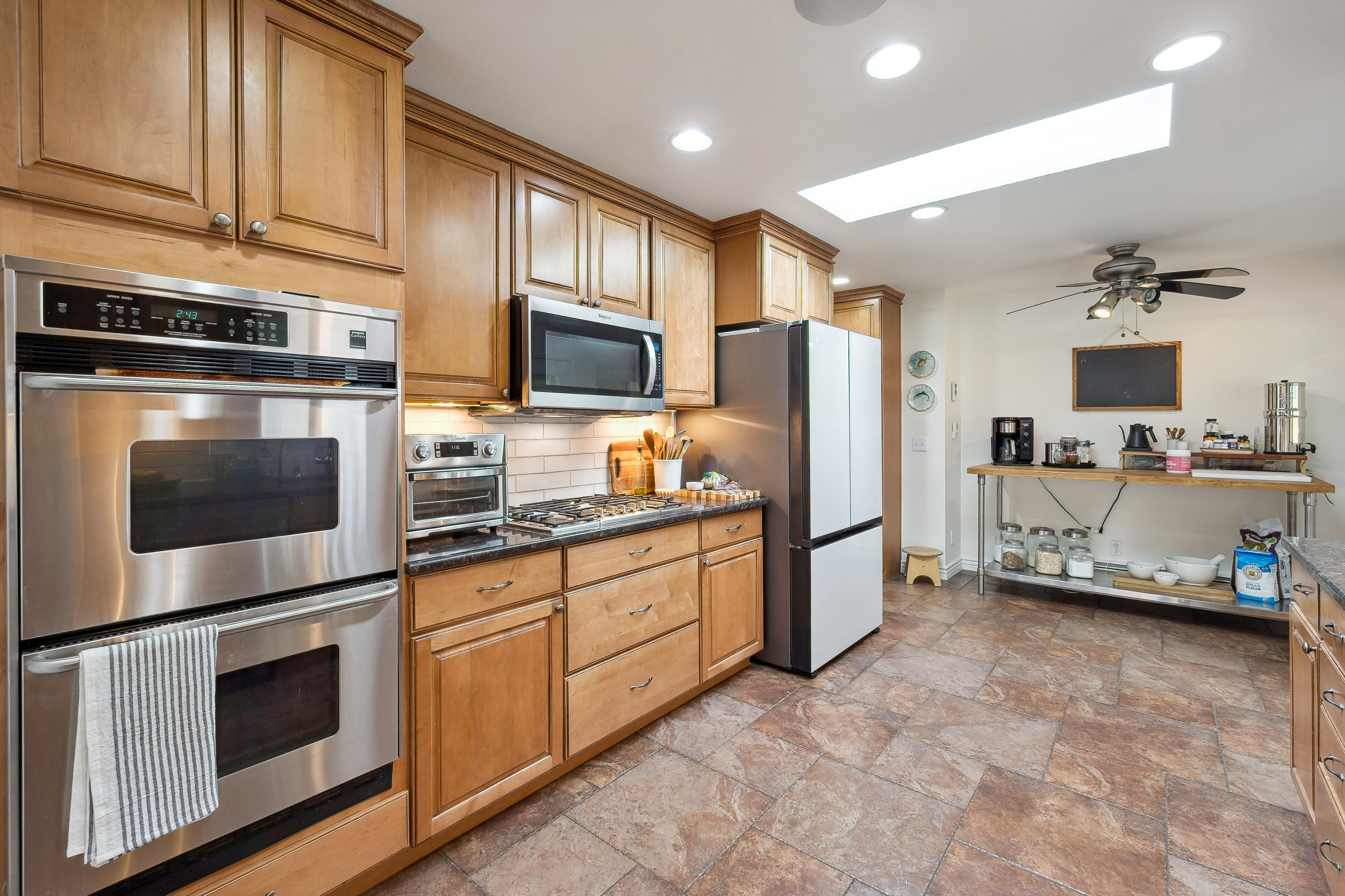 3300 Moore Street – photo 3