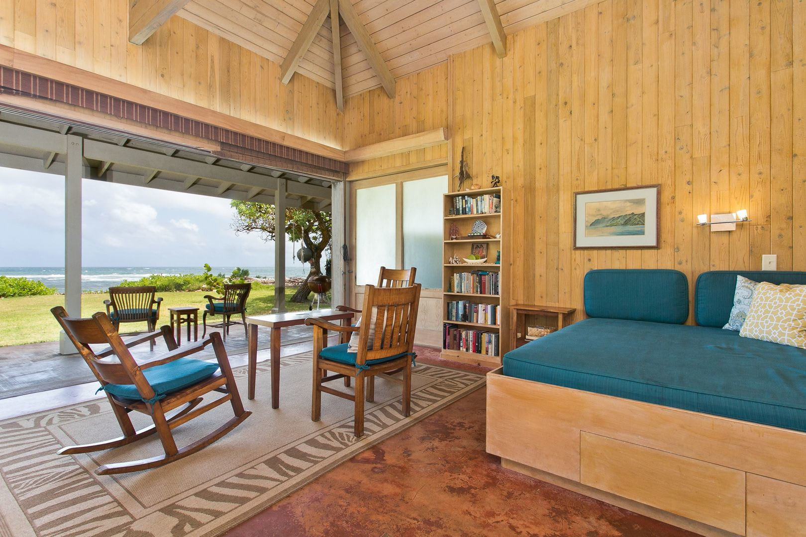 Oceanfront Cottage W Panoramic Views Yard Private Beach Access Waipuna – photo 5