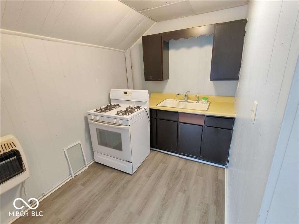 617 W Franklin Street – photo 4