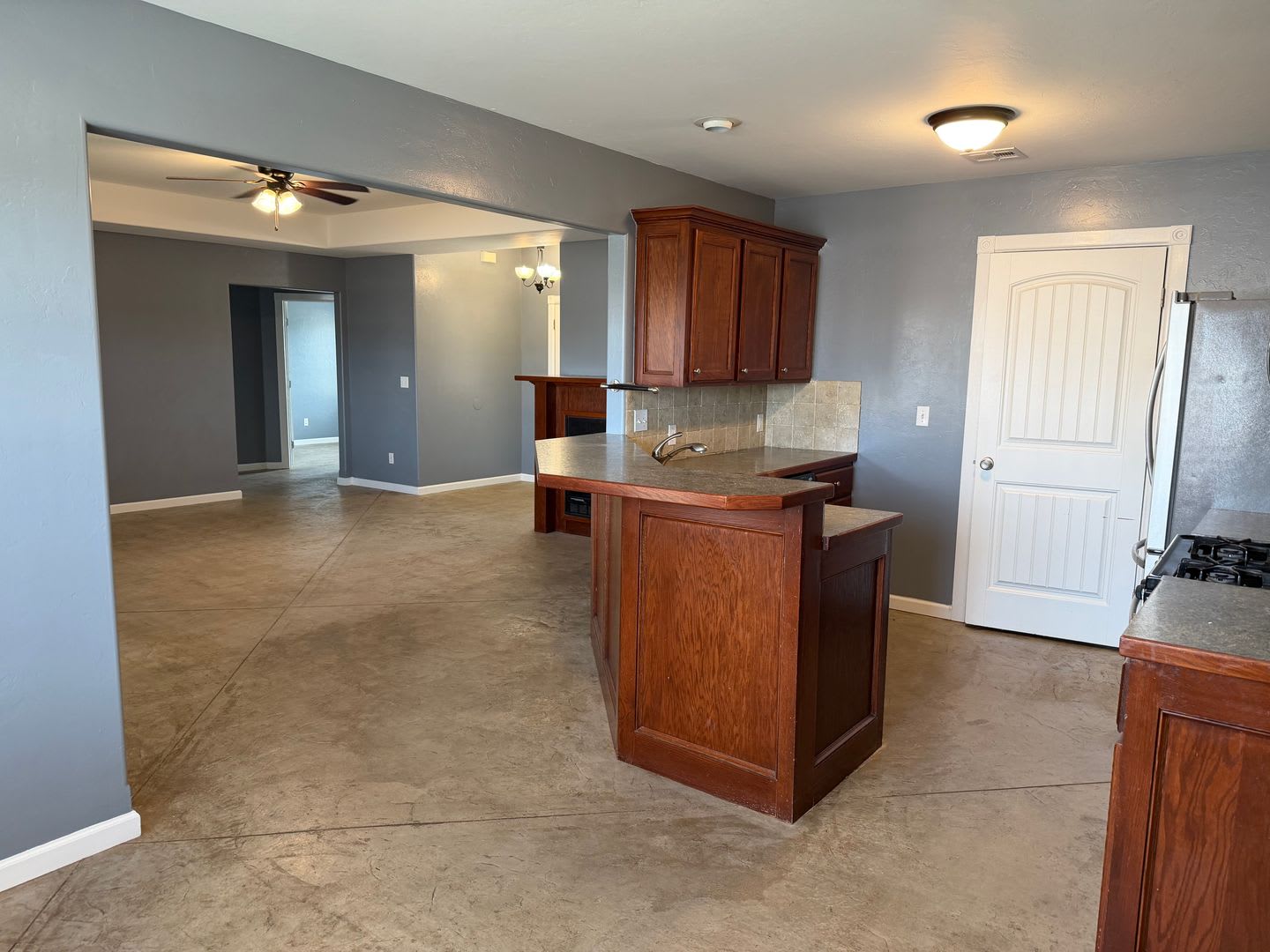 4428 Peachtree Dr. – photo 5
