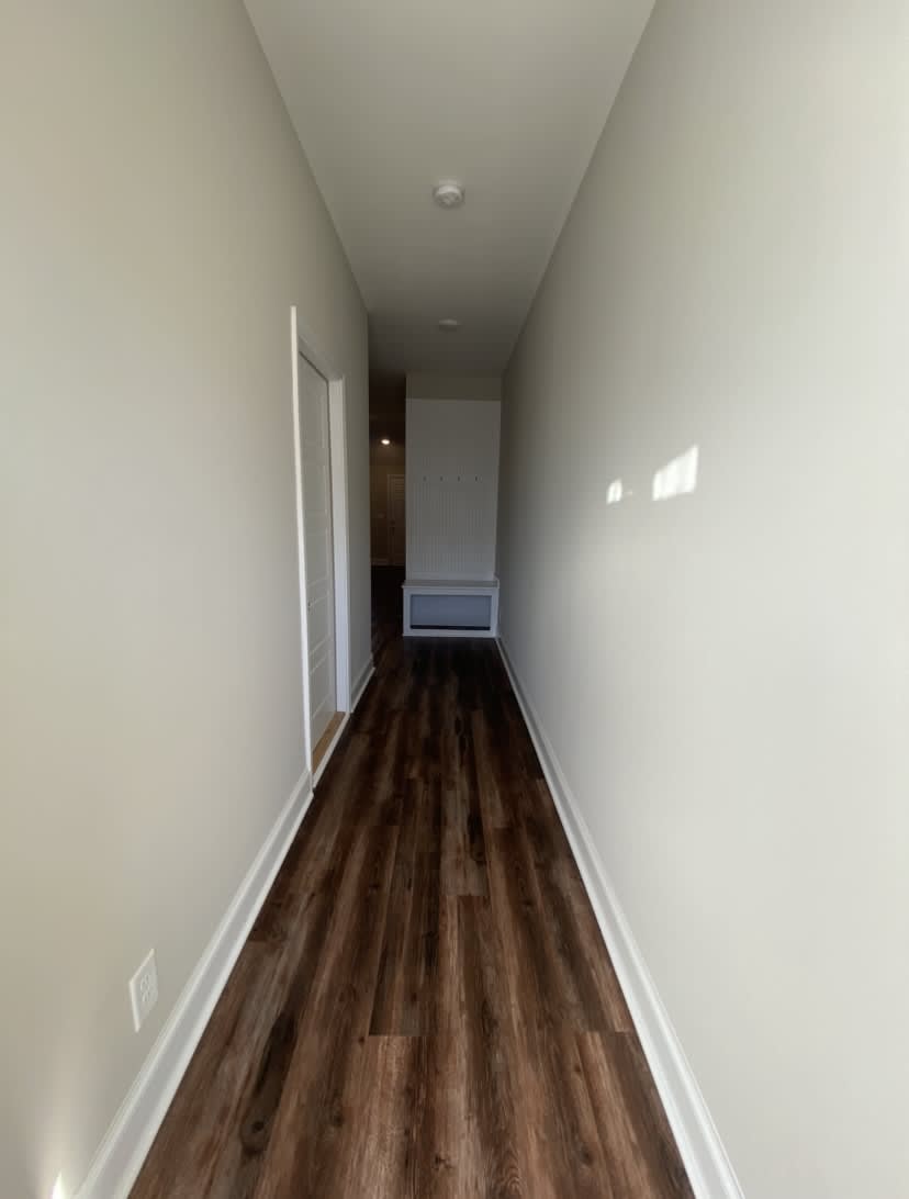 1035 Glenkirk Drive – photo 2