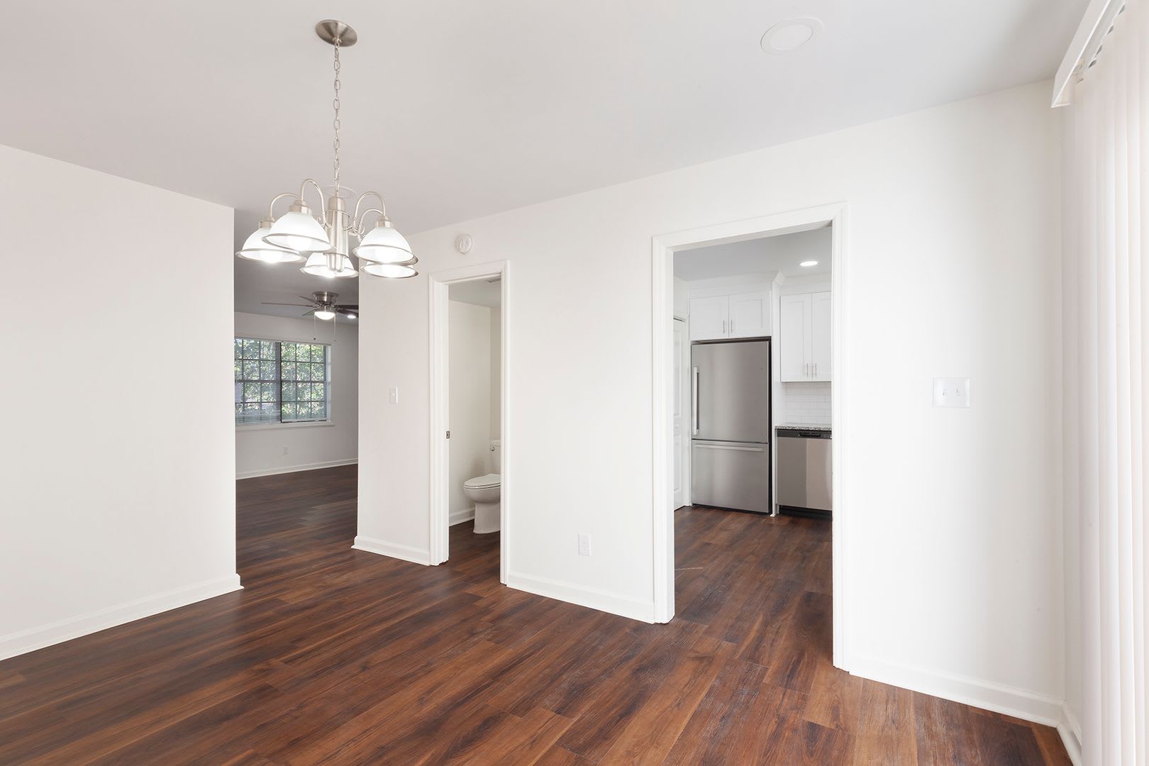 2 Bed 2 5 Bath In Atlanta Security Deposit Is Negotiable – photo 5