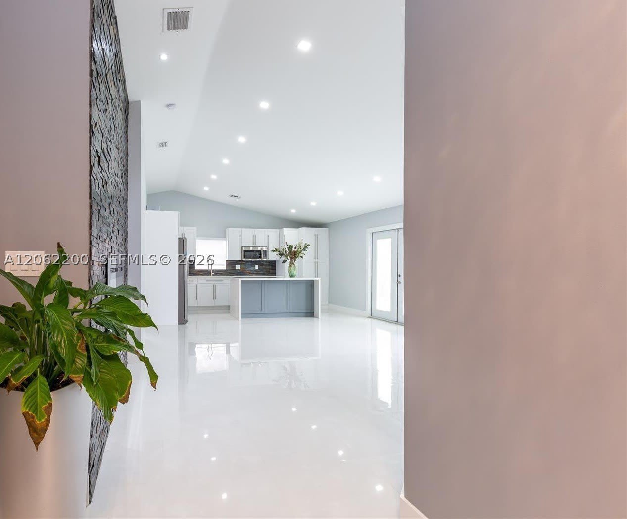 14003 SW 147th Ct – photo 2