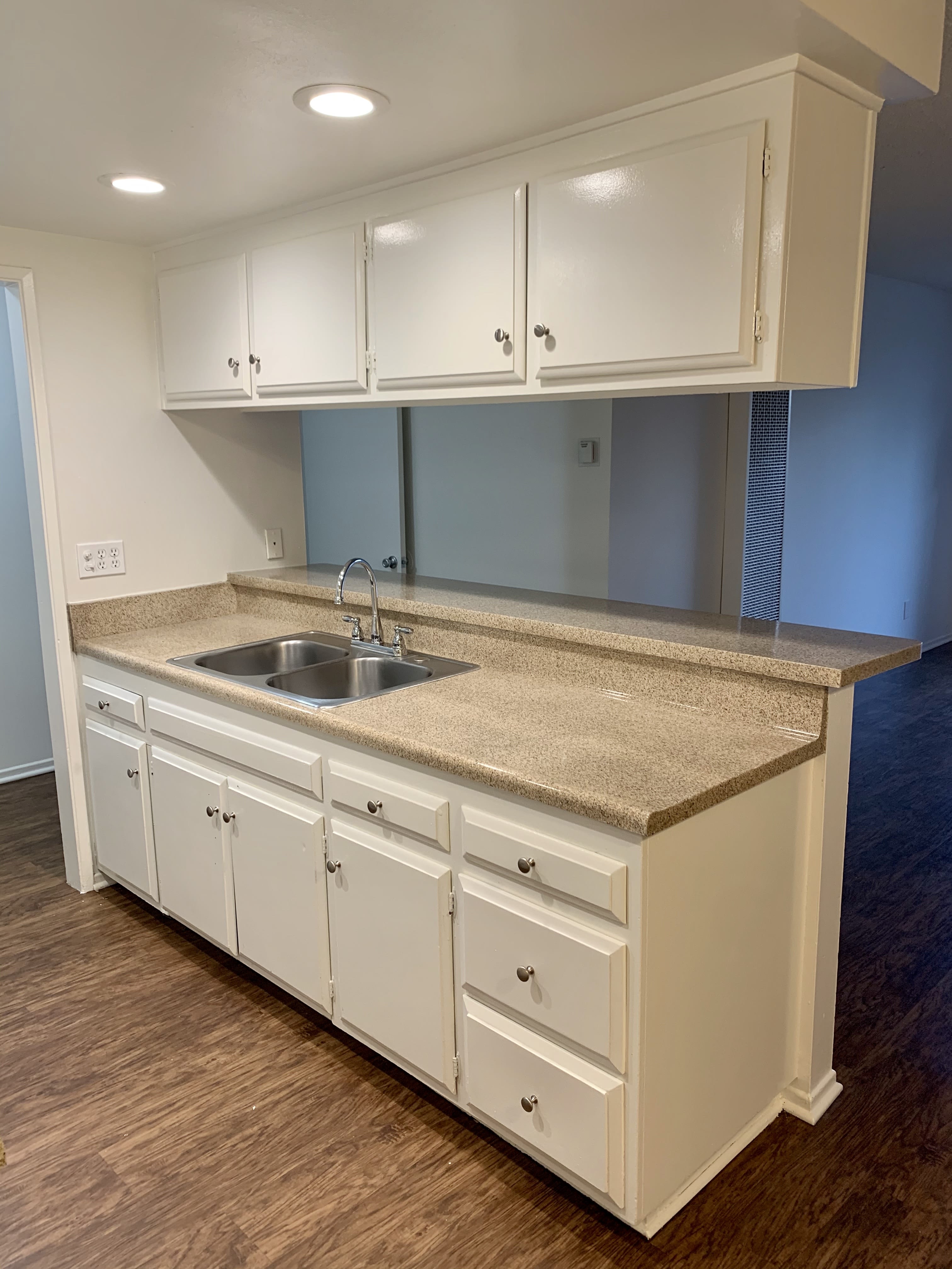 1681 West Tedmar Avenue – photo 2