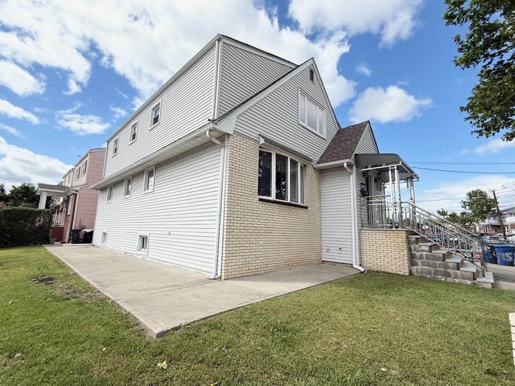 15 SUBURBIA DR – photo 2