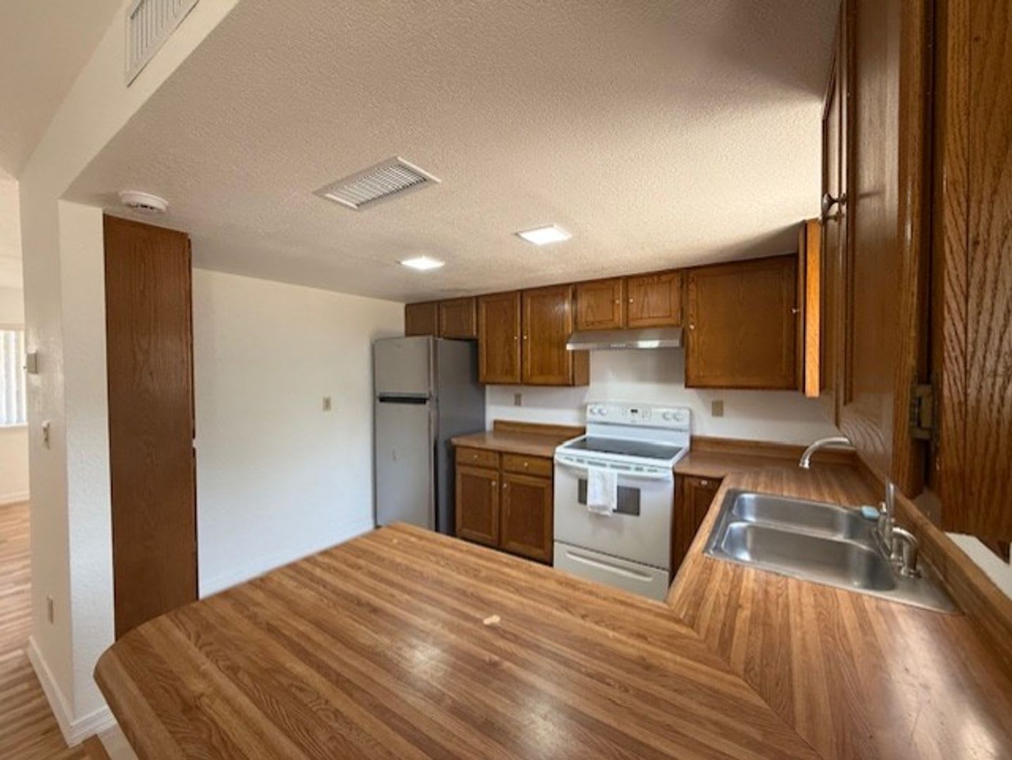 4 Bedroom in Cottonwood – photo 5