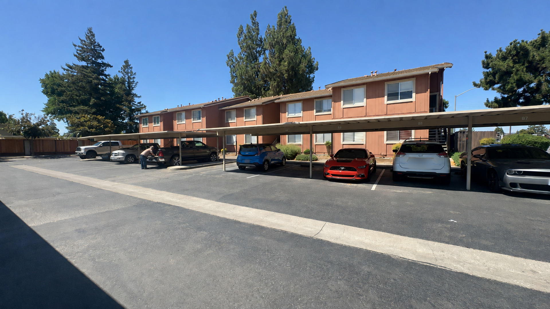 Water/Sewer/Garbage Included – photo 1