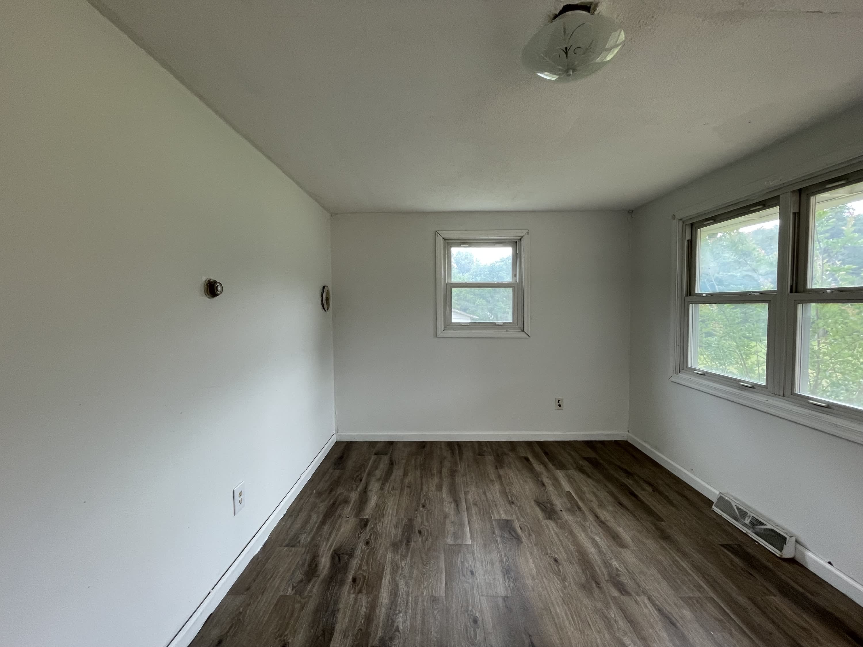 1165 Hawkins Road – photo 3