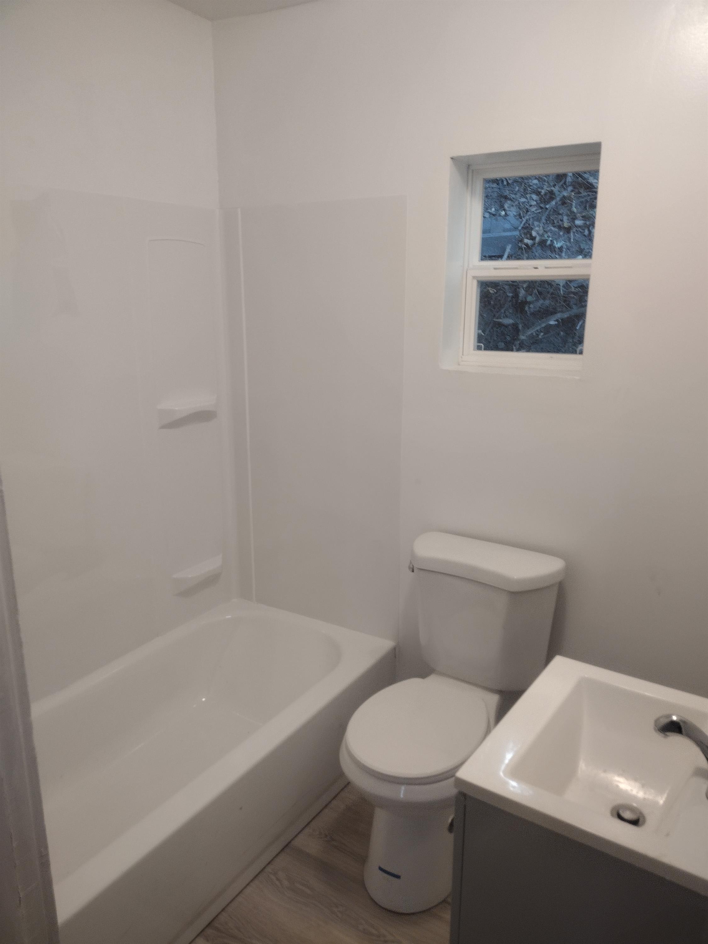 450 Card Ave Unit 1 – photo 3