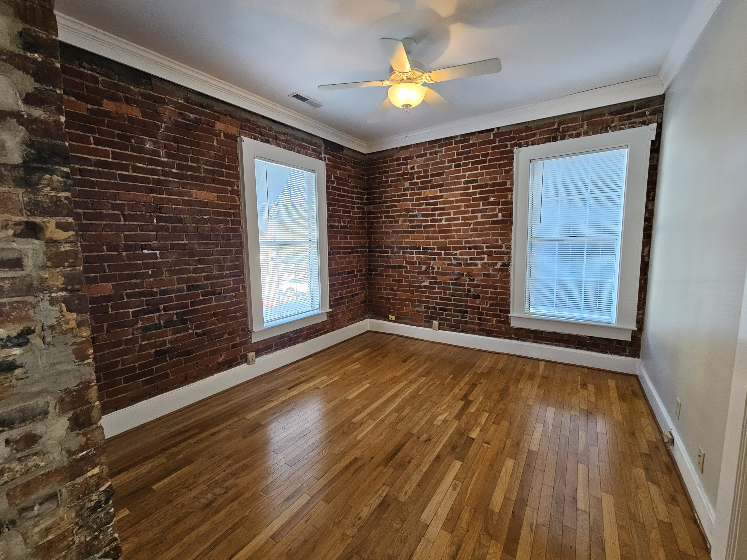 603 Lindsay Street – photo 5