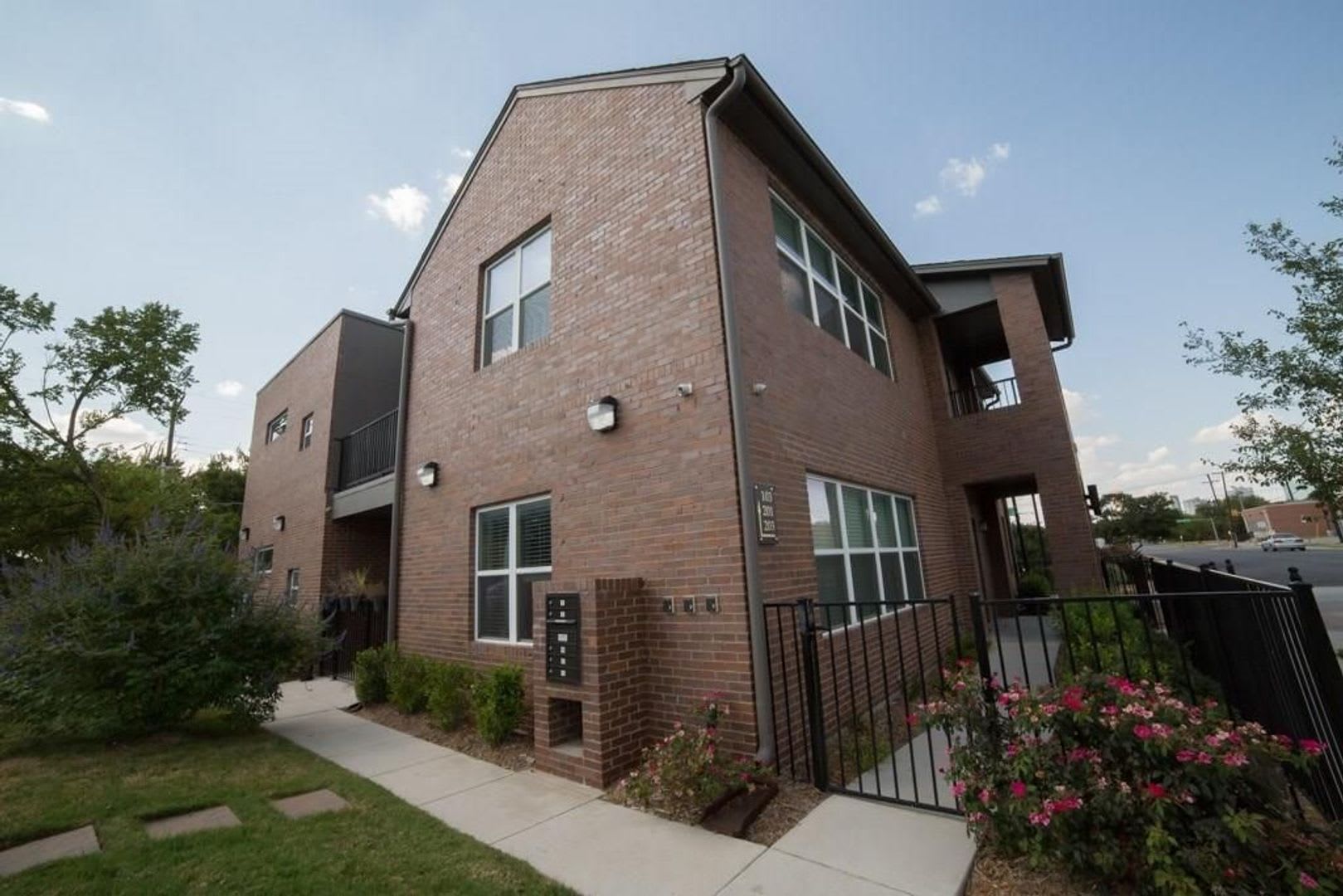 1200 College Avenue – photo 1