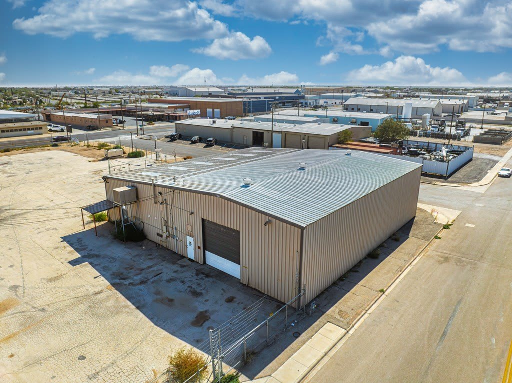 1622 W 2nd St – photo 5