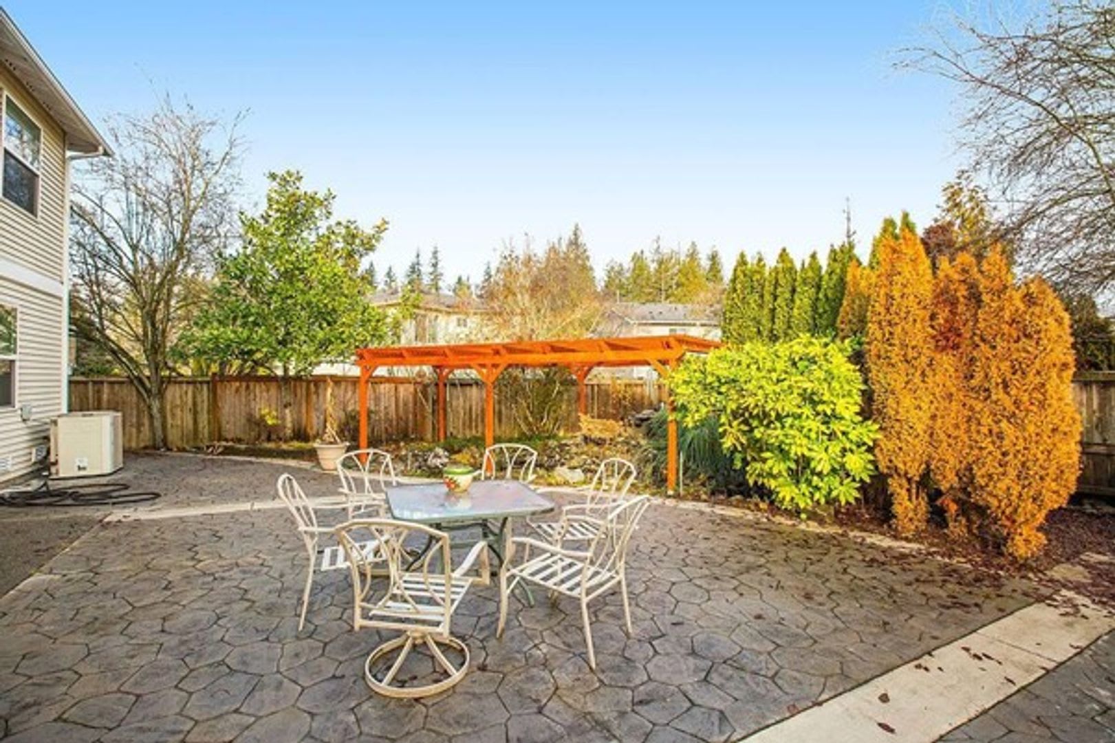 Spacious Amazing 6 bed in Fairwood! – photo 3