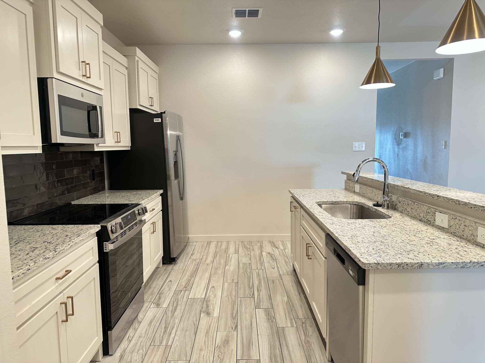 7039 40th Street – photo 5