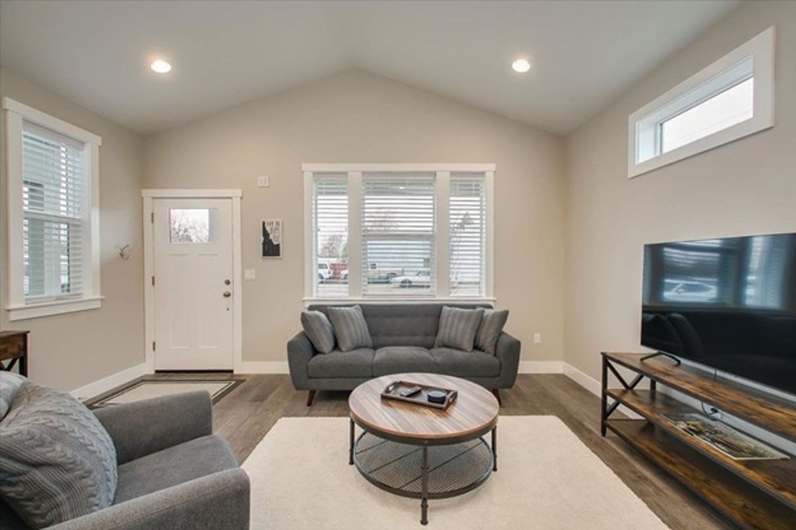 Stunning newer home in a great Boise location – photo 5