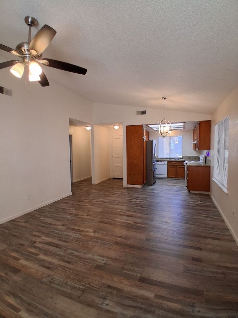SPECIAL: HALF OFF FIRST MONTH'S RENT! Single Level 3 BR Home w/ 2-car Garage & Backyard! – photo 3