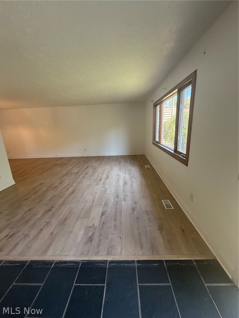6580 Forest Glen Avenue – photo 5