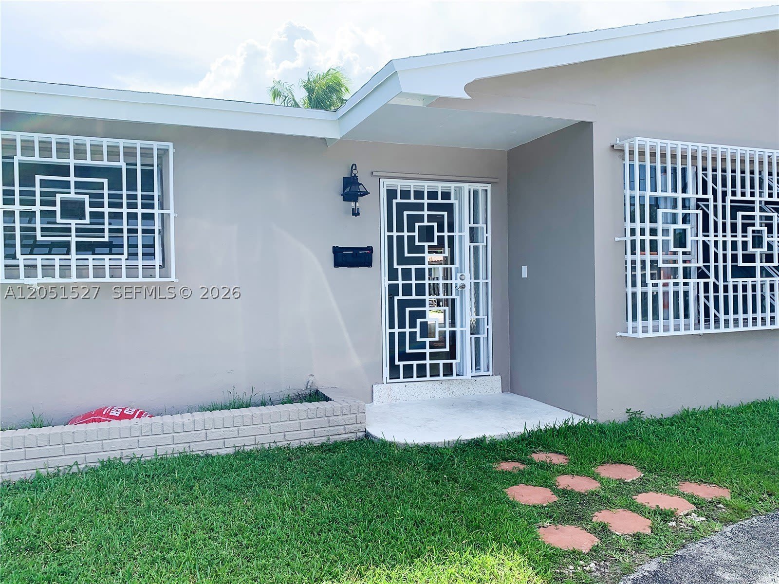1820 SW 98th Ct – photo 1