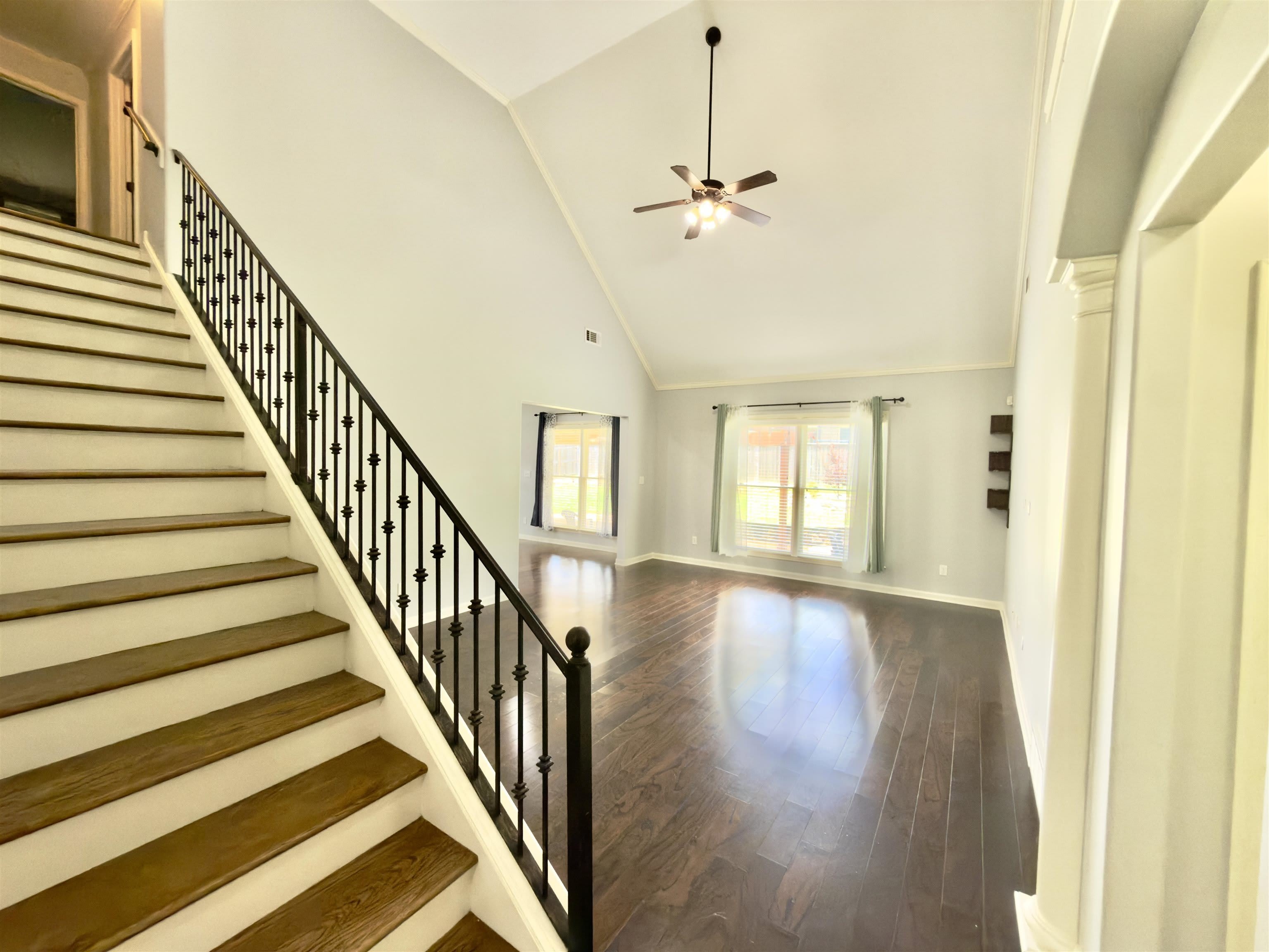 570 Winding Valley Cv – photo 3