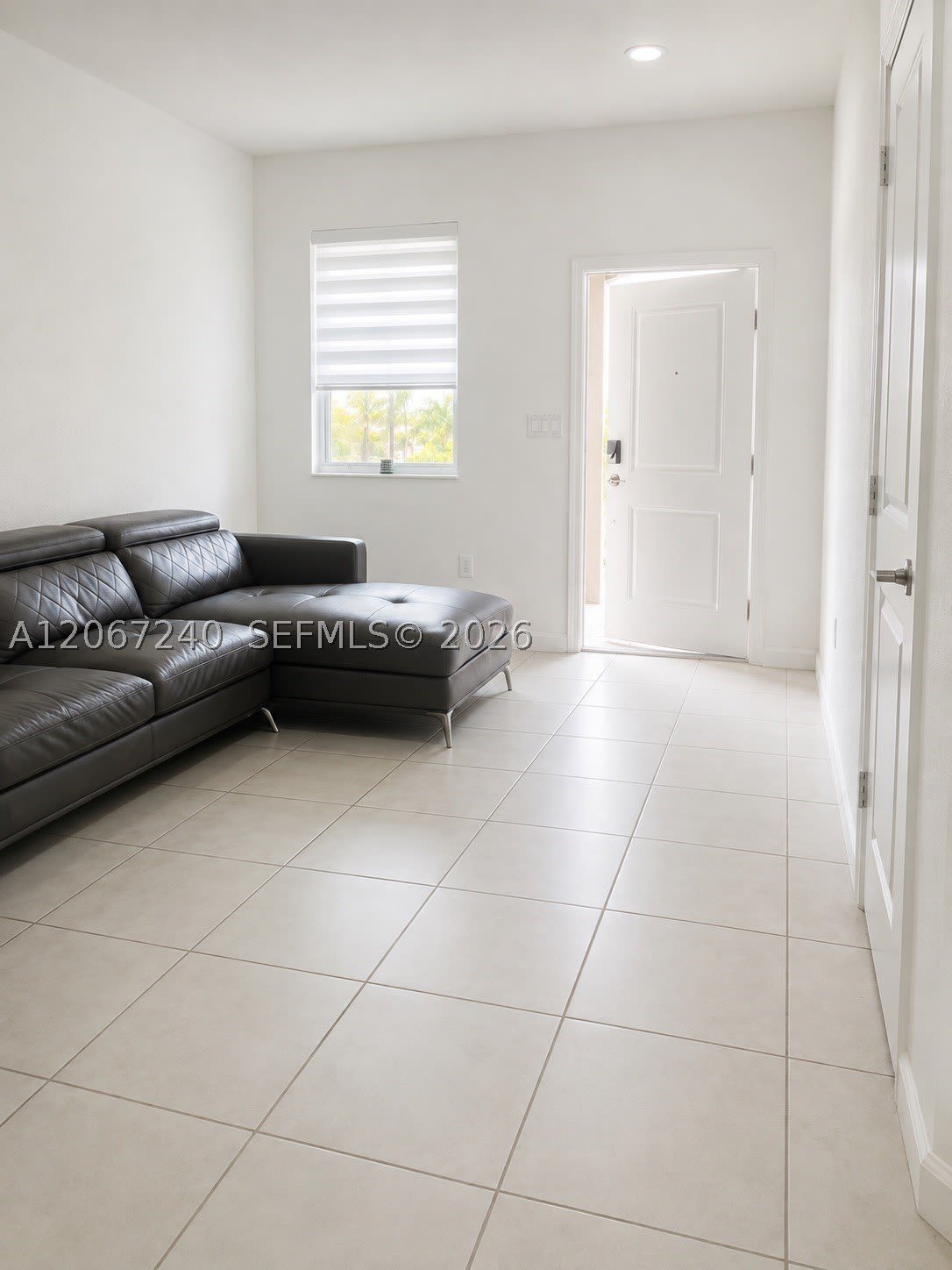 2639 SE 10th St – photo 3