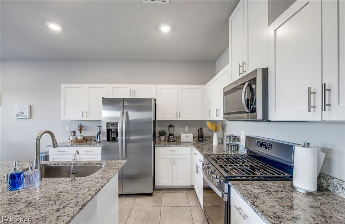 8244 Selenite Street – photo 4