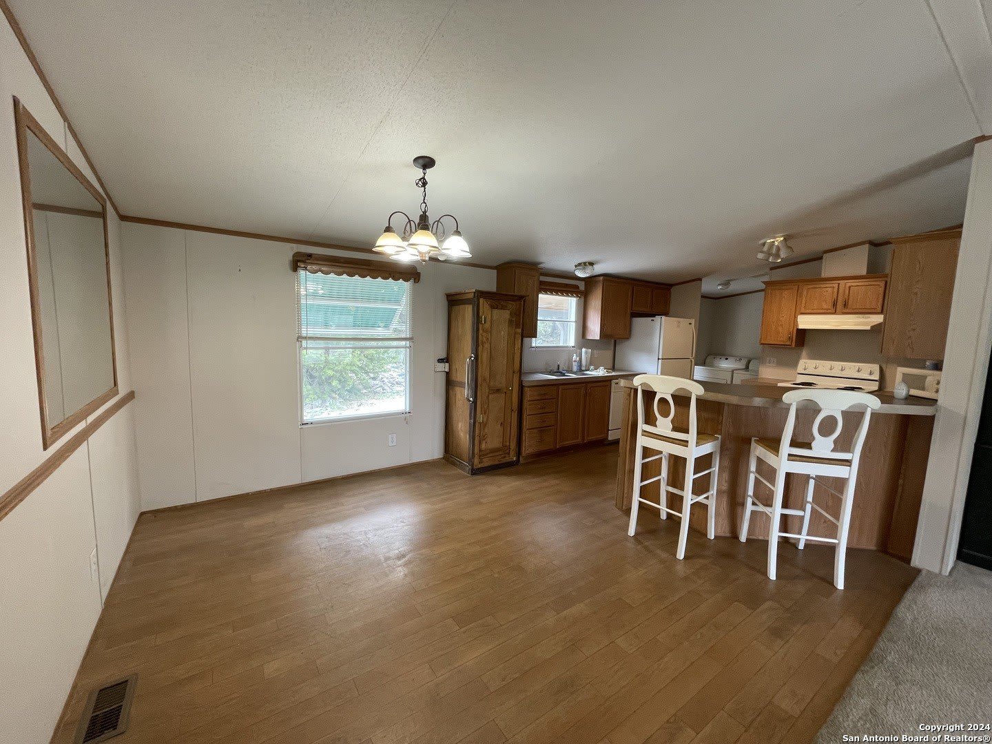 1061 Spring Branch rd – photo 5