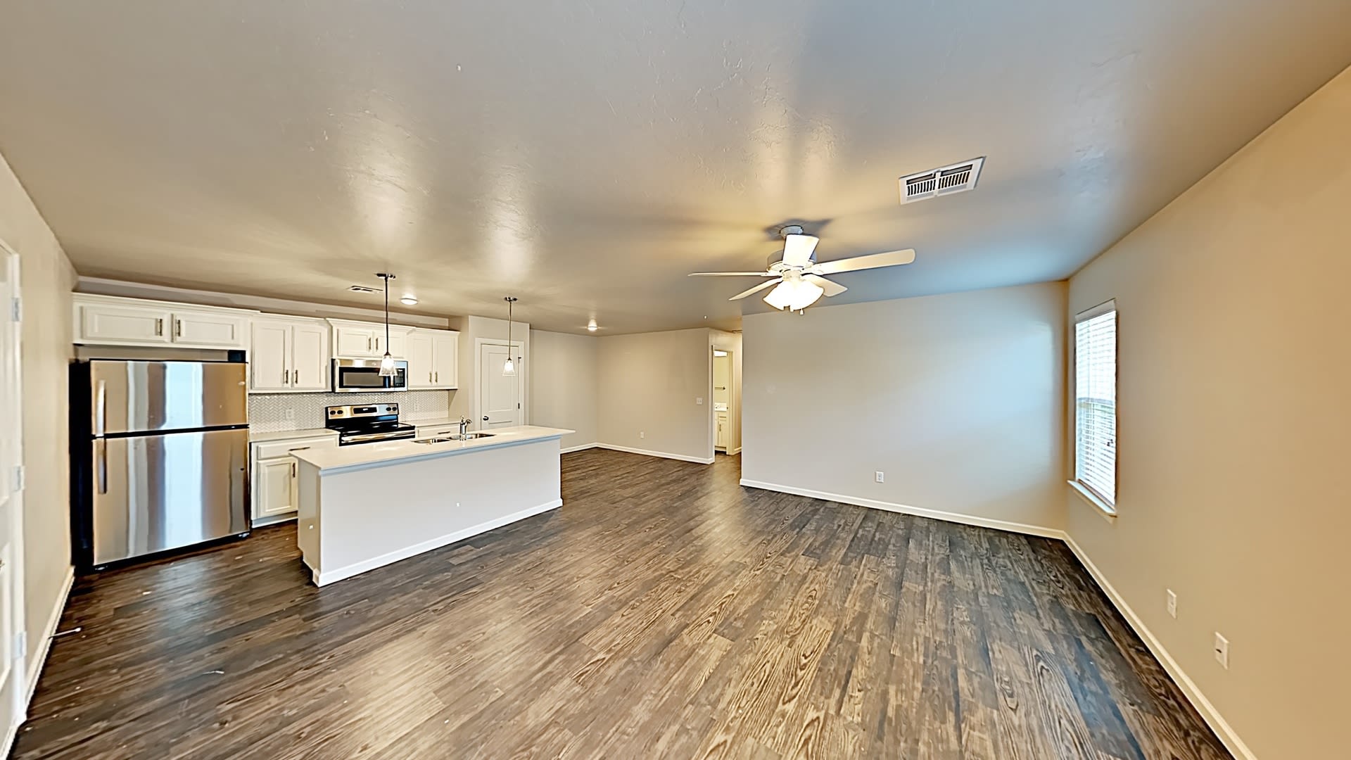 3 Bedroom 2 Bathroom 2 Car Garage Duplex Near Tinker AFB – photo 4
