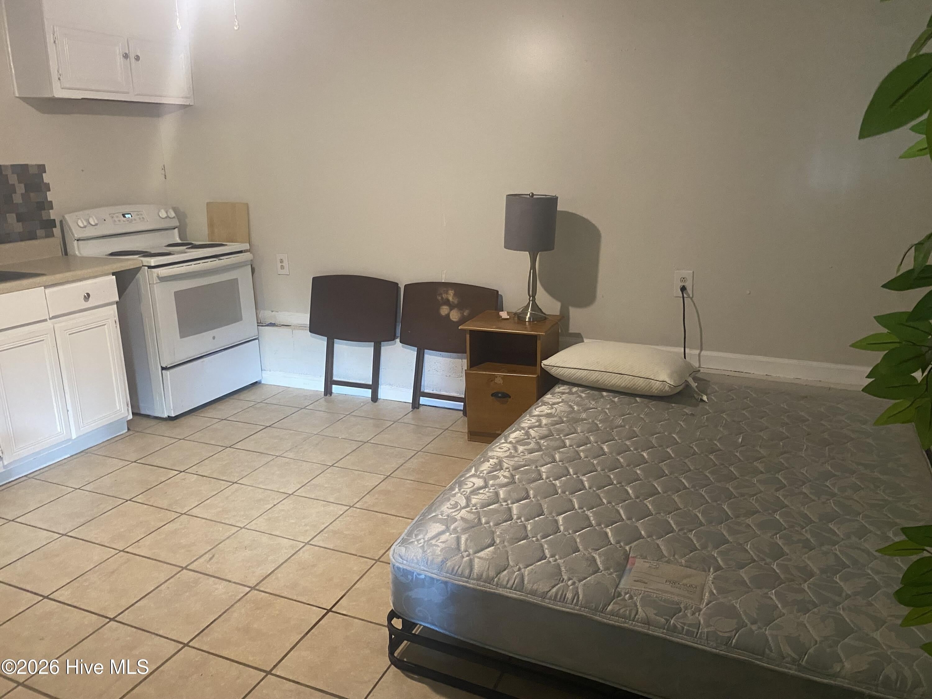 2042 Fernwood Circle – photo 2